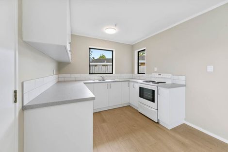 Photo of property in 1/5 Annette Avenue, Te Atatu South, Auckland, 0610