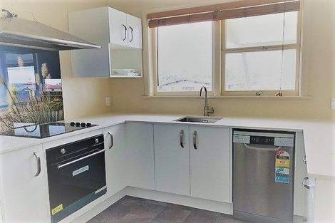 Photo of property in 42 Omokoroa Road, Omokoroa, 3114