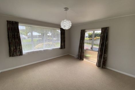 Photo of property in 81 Litten Road, Cockle Bay, Auckland, 2014