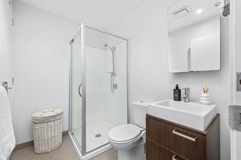 Photo of property in Shoal Haven Apartments, 307a/130 Anzac Street, Takapuna, Auckland, 0622