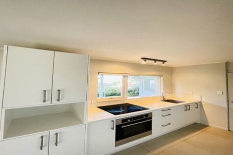 Photo of property in 9 Seaview Road, Castor Bay, Auckland, 0620