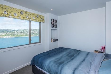 Photo of property in 5 Countess Close, Maupuia, Wellington, 6022