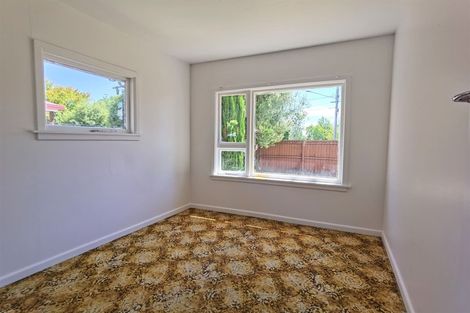 Photo of property in 94 Avondale Road, Avondale, Christchurch, 8061