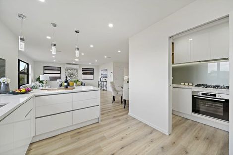 Photo of property in 11 Tawapou Close, Massey, Auckland, 0614