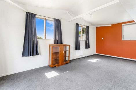 Photo of property in 46 Hepburn Road, Glendene, Auckland, 0602
