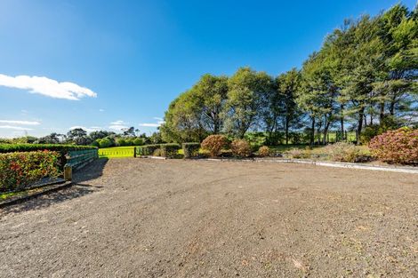 Photo of property in 58 Arrowsmith Road, Waitakere, Henderson, 0782