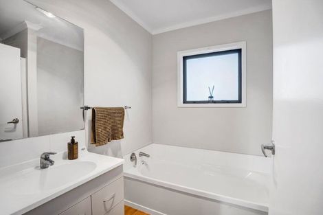 Photo of property in 116b Wills Road, Bell Block, New Plymouth, 4312