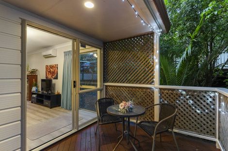 Photo of property in 2/13a Sandspit Road, Cockle Bay, Auckland, 2014