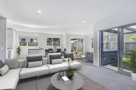 Photo of property in 2a Waterview Road, Favona, Auckland, 2024