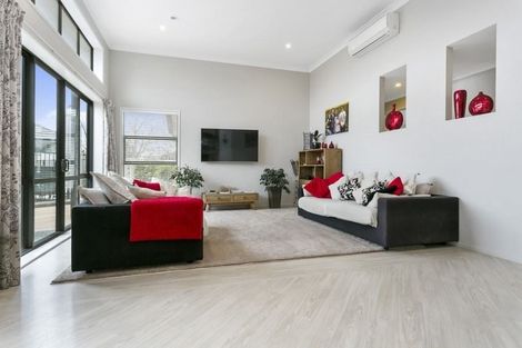 Photo of property in 38 Tulip Drive, Cambridge, 3434