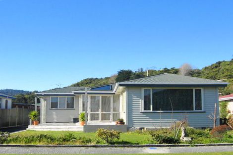 Photo of property in 13 Shelley Street, Greymouth, 7805