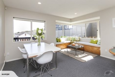 Photo of property in 14 Ribbonwood Crescent, Goodwood Heights, Auckland, 2105