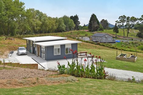 Photo of property in 3 Pavel Place, Kaiwaka, 0573