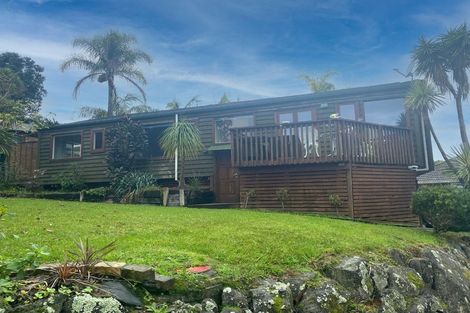 Photo of property in 137 Matipo Road, Te Atatu Peninsula, Auckland, 0610