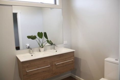 Photo of property in 8 Peace Street, Tuatapere, 9620