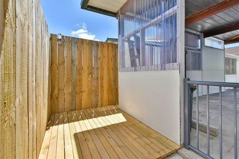 Photo of property in 2/7 James Road, Manurewa, Auckland, 2102