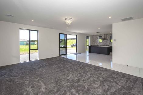Photo of property in 32 Bill Harvey Drive, Halswell, Christchurch, 8025