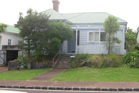 Photo of property in 14 Saint Leonards Road, Devonport, Auckland, 0624