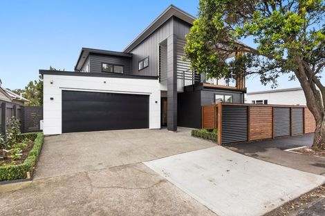 Photo of property in 16 Cuba Street, Petone, Lower Hutt, 5012