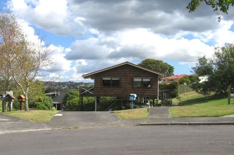 Photo of property in 14 Da Vinci Place, West Harbour, Auckland, 0618