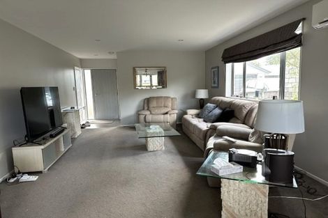 Photo of property in 37 Scoria Close, Pyes Pa, Tauranga, 3112