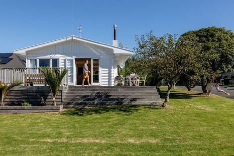 Photo of property in 23 Karaka Road, Otumoetai, Tauranga, 3110