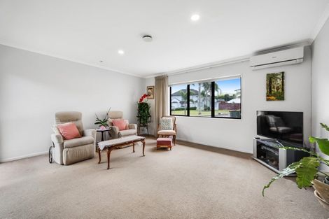 Photo of property in 8 Lamia Place, The Gardens, Auckland, 2105