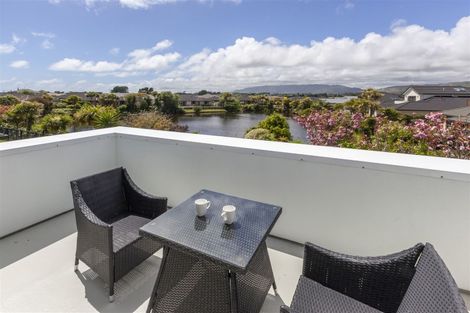 Photo of property in 4 Consort Close, Paraparaumu Beach, Paraparaumu, 5032