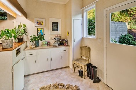 Photo of property in 338 Oriental Parade, Oriental Bay, Wellington, 6011