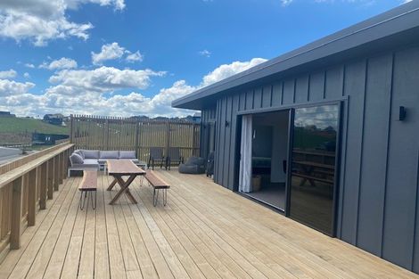 Photo of property in 33 Omahina Street, Raglan, 3225