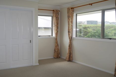 Photo of property in 31 Sumner Terrace, Aotea, Porirua, 5024