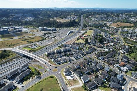 Photo of property in 109 Medallion Drive, Oteha, Auckland, 0632