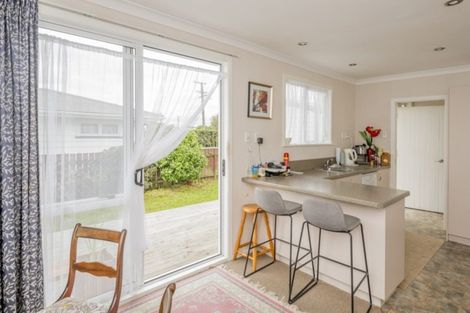 Photo of property in 1 Bartholomew Road, Levin, 5510