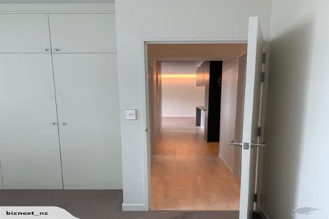 Photo of property in Chews Lane Apartments, 8g/9 Chews Lane, Wellington Central, Wellington, 6011