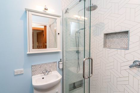 Photo of property in 8 Hoggard Street, Vogeltown, Wellington, 6021