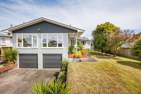 Photo of property in 15 Fairview Avenue, Feilding, 4702