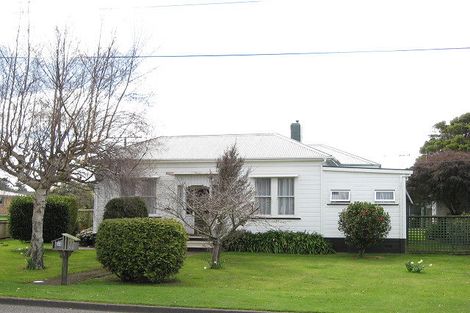 Photo of property in 40 Follett Street, Marton, 4710