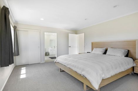 Photo of property in 2 Hanna Place, Havelock North, 4130