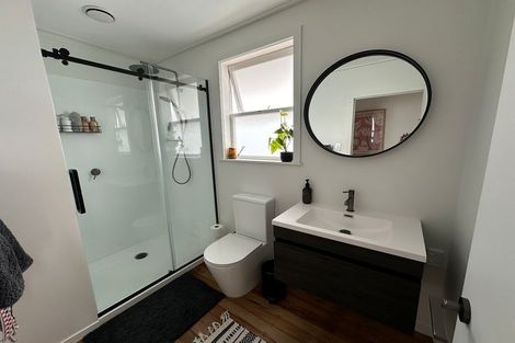 Photo of property in 1/99 Rangatira Road, Beach Haven, Auckland, 0626