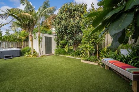 Photo of property in 18a Richmond Avenue, Northcote Point, Auckland, 0627