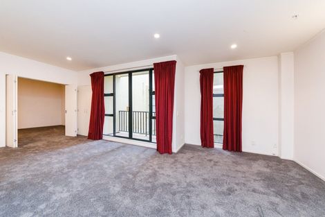 Photo of property in Maddison Apartments, 1/6g Queen Street, Palmerston North, 4410