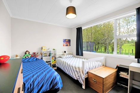 Photo of property in 10 Karaka Street, Inglewood, 4330