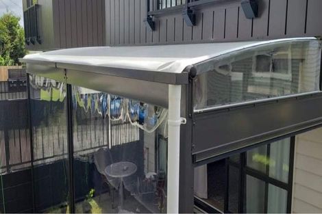 Photo of property in 1/60 Hepburn Road, Glendene, Auckland, 0602