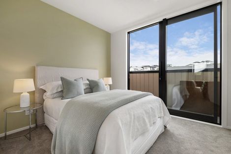 Photo of property in 2/19 Windlass Street, Long Bay, Auckland, 0630