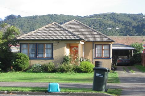 Photo of property in 1137 High Street, Taita, Lower Hutt, 5011
