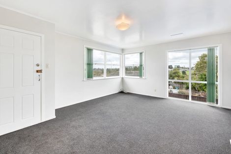 Photo of property in 141 Flanshaw Road, Te Atatu South, Auckland, 0610