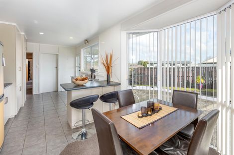 Photo of property in 19 Paterson Avenue, Pukekohe, 2120