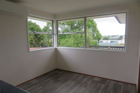 Photo of property in 4171a Great North Road, Glen Eden, Auckland, 0602