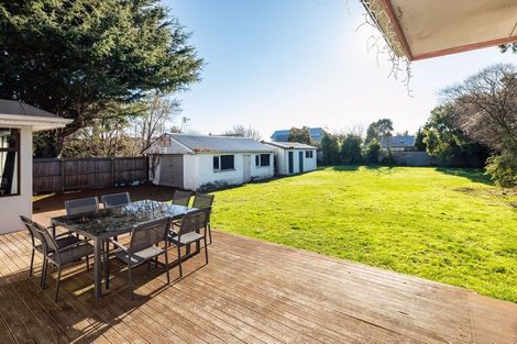 Photo of property in 15 Lees Road, Strowan, Christchurch, 8052