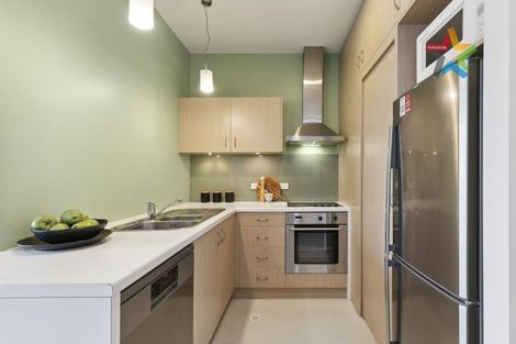 Photo of property in City Lodge Apartments, 401/115 Vivian Street, Te Aro, Wellington, 6011